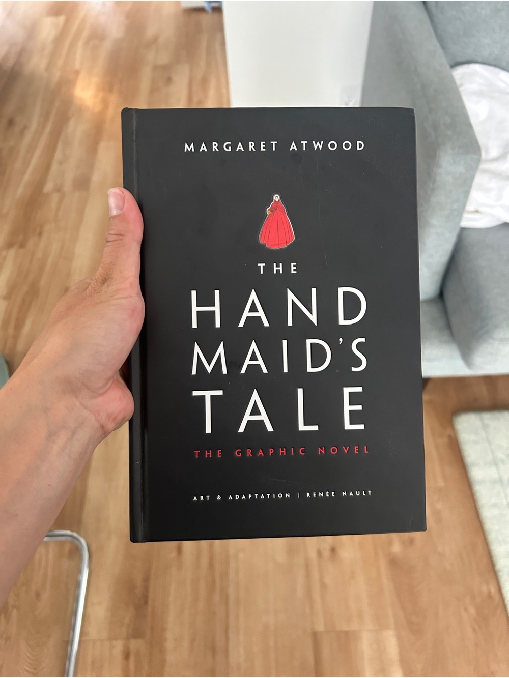 The Handmaid's Tale Graphic Novel - Black with Red Accent